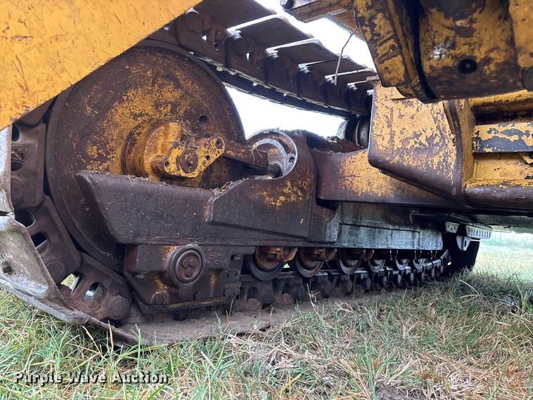 image for item FG0619 1981 Caterpillar 963LGP track loader