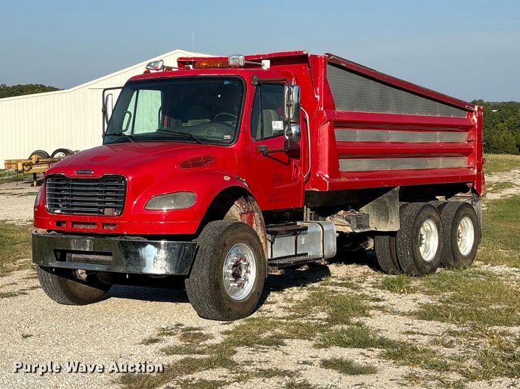 image for item FG0623 2009 Freightliner dump truck
