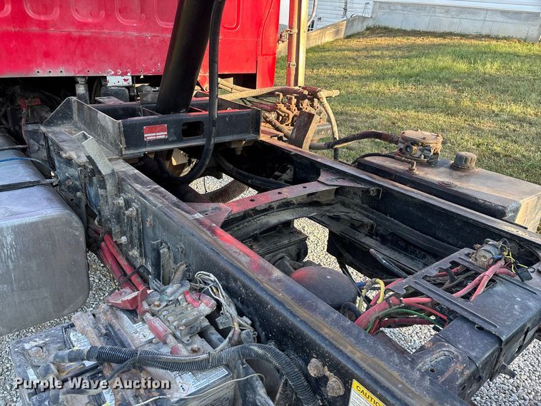 image for item FG0623 2009 Freightliner dump truck