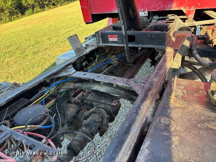 image for item FG0623 2009 Freightliner dump truck