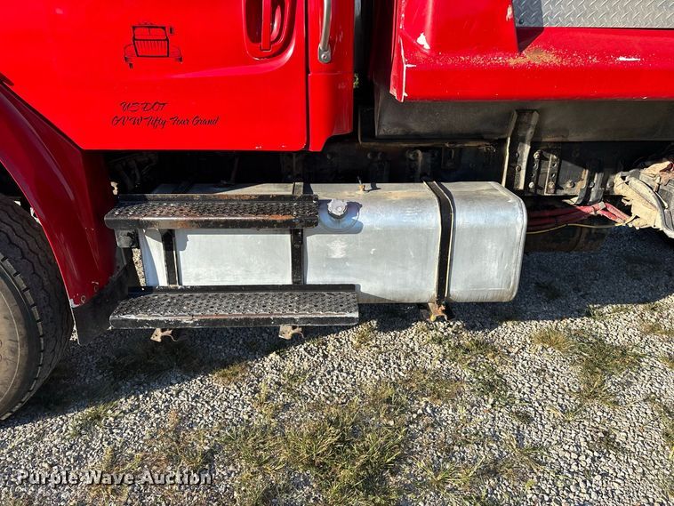 image for item FG0623 2009 Freightliner dump truck