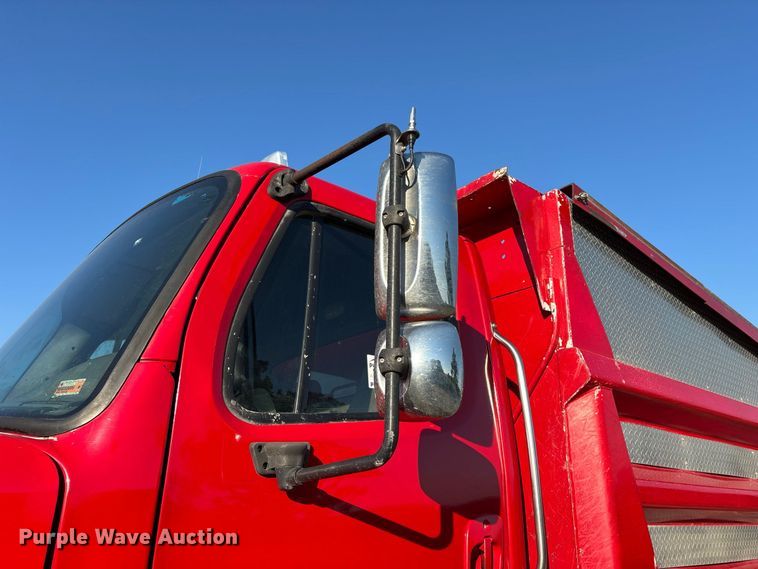 image for item FG0623 2009 Freightliner dump truck