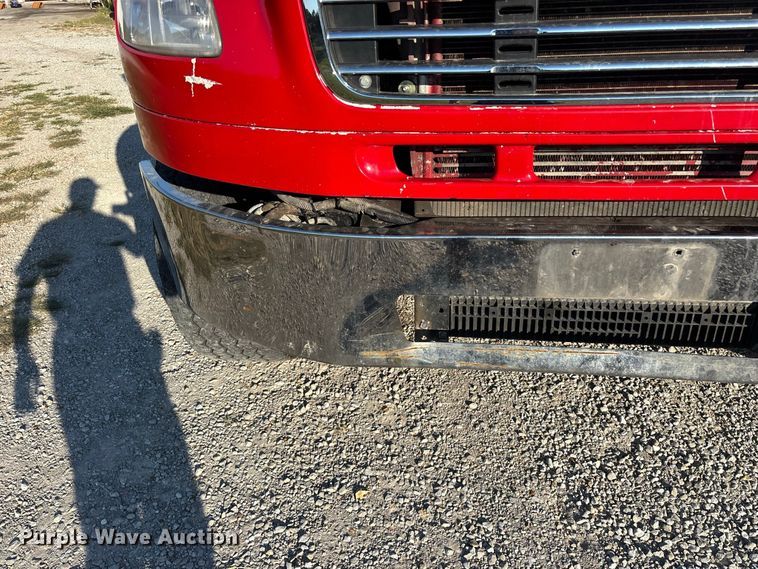 image for item FG0623 2009 Freightliner dump truck