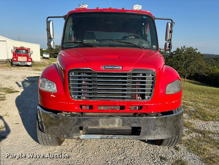image for item FG0623 2009 Freightliner dump truck