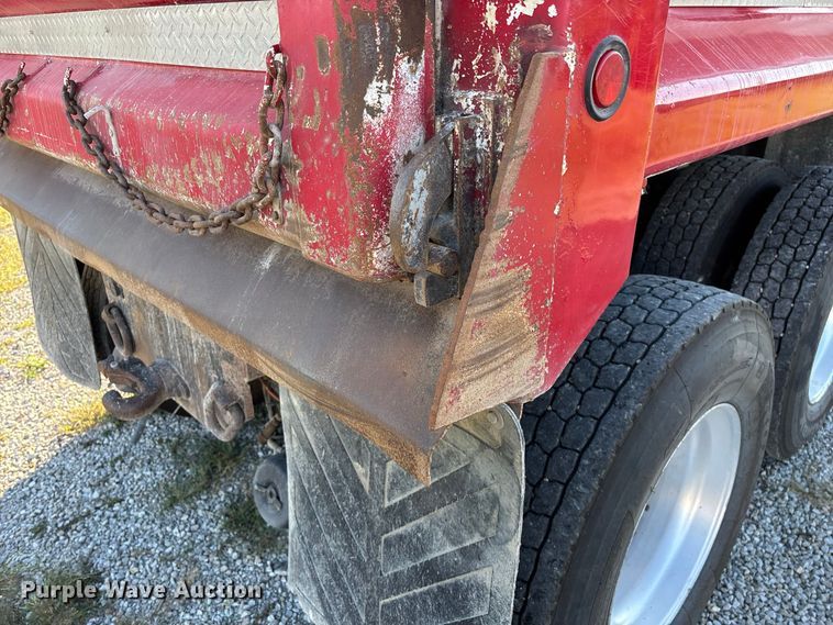 image for item FG0623 2009 Freightliner dump truck