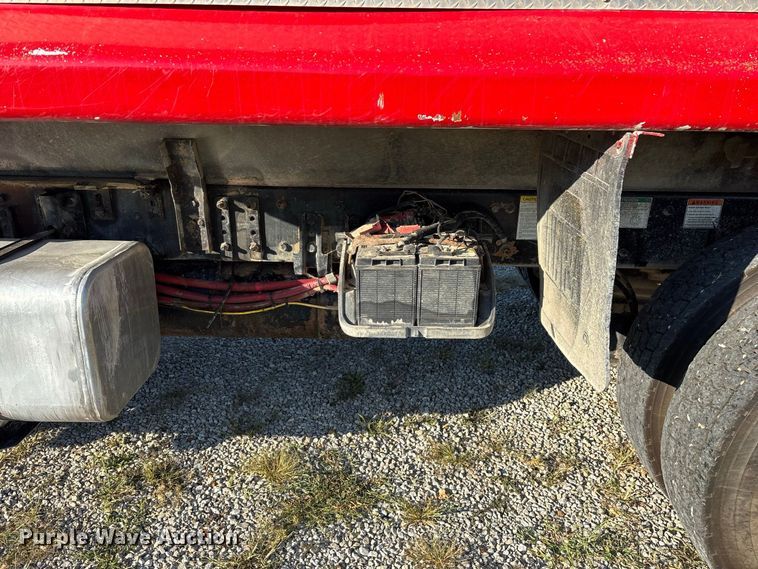 image for item FG0623 2009 Freightliner dump truck