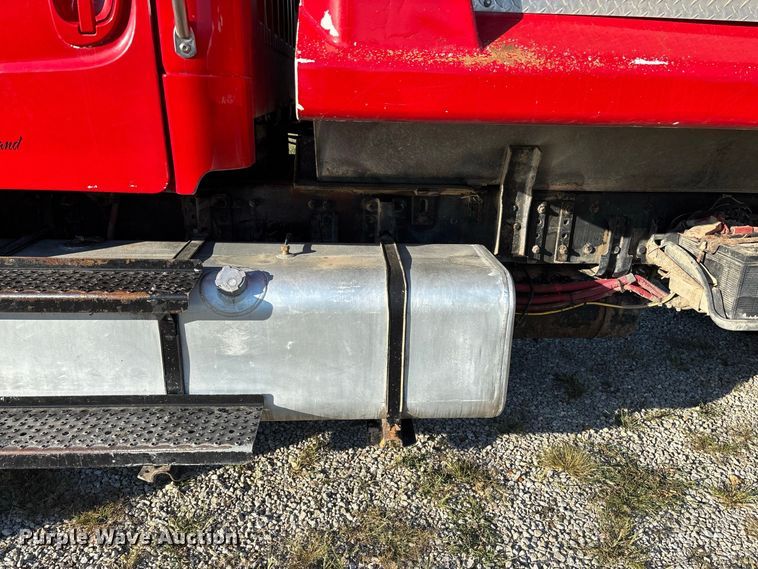 image for item FG0623 2009 Freightliner dump truck