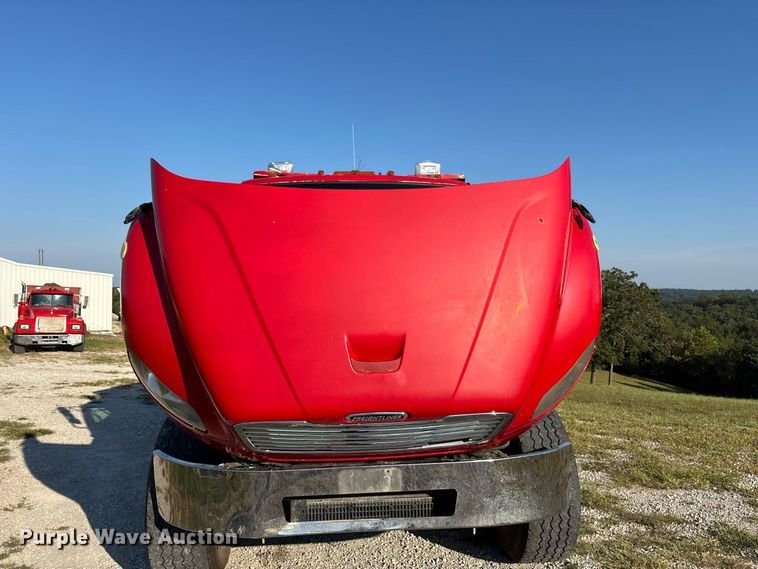 image for item FG0623 2009 Freightliner dump truck