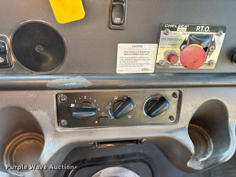 image for item FG0623 2009 Freightliner dump truck