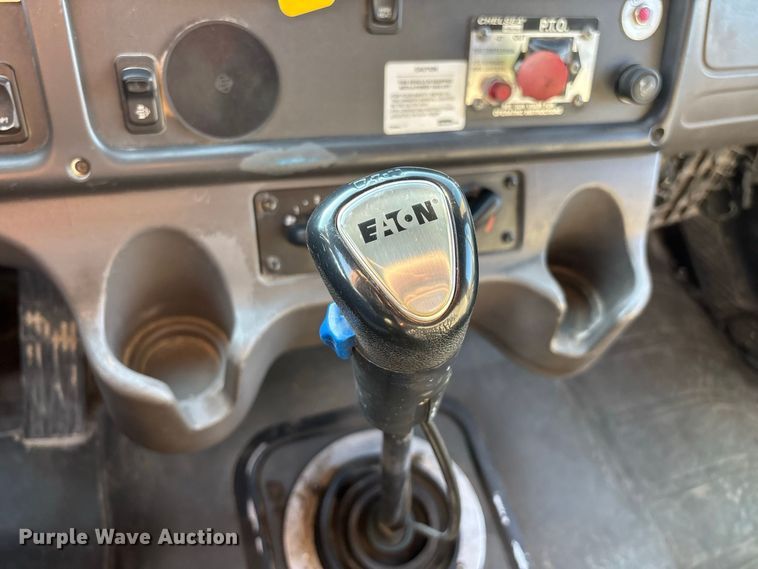 image for item FG0623 2009 Freightliner dump truck