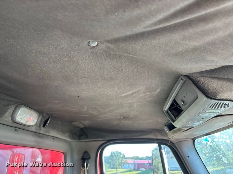 image for item FG0623 2009 Freightliner dump truck