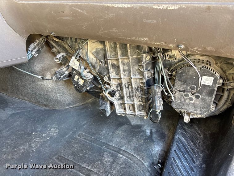 image for item FG0623 2009 Freightliner dump truck