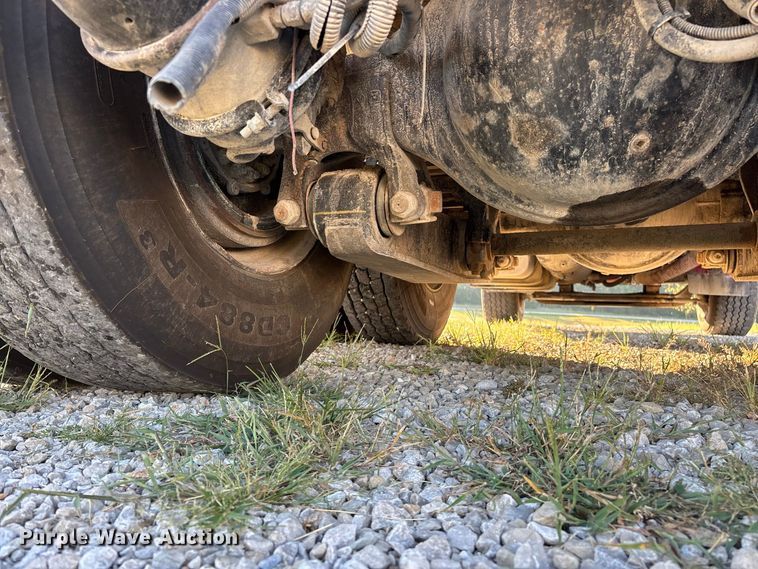 image for item FG0623 2009 Freightliner dump truck