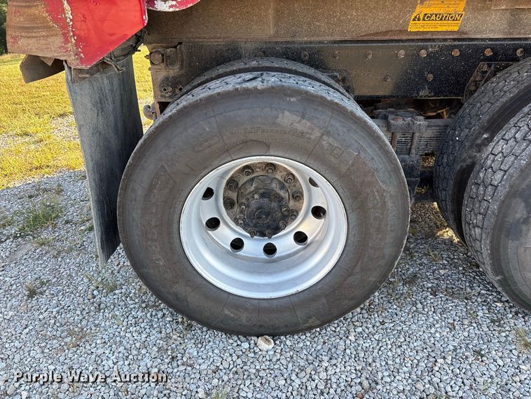 image for item FG0623 2009 Freightliner dump truck