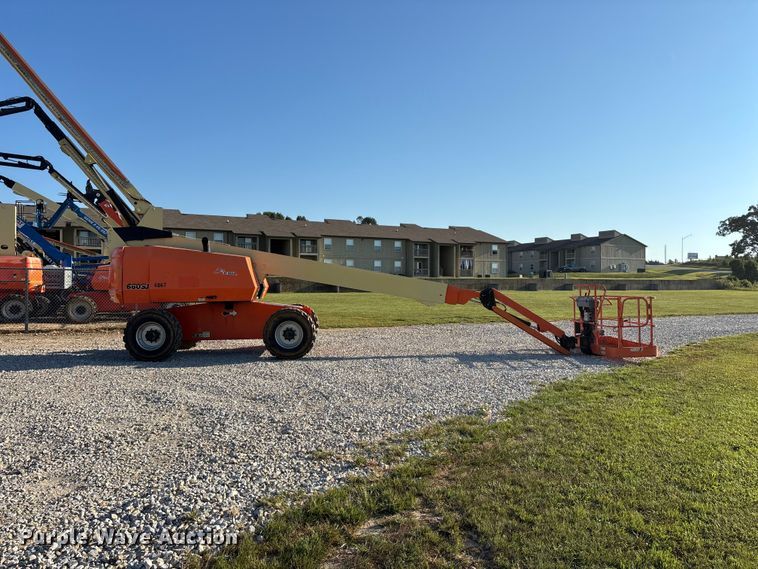 image for item FG0627 2006 JLG 660SJ boom lift