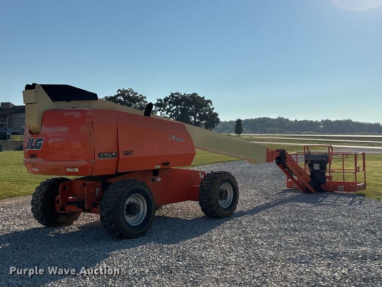 image for item FG0627 2006 JLG 660SJ boom lift