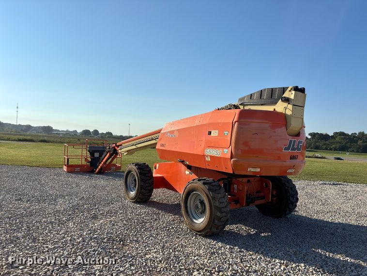 image for item FG0627 2006 JLG 660SJ boom lift
