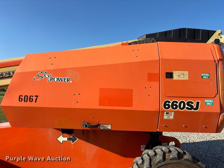 image for item FG0627 2006 JLG 660SJ boom lift
