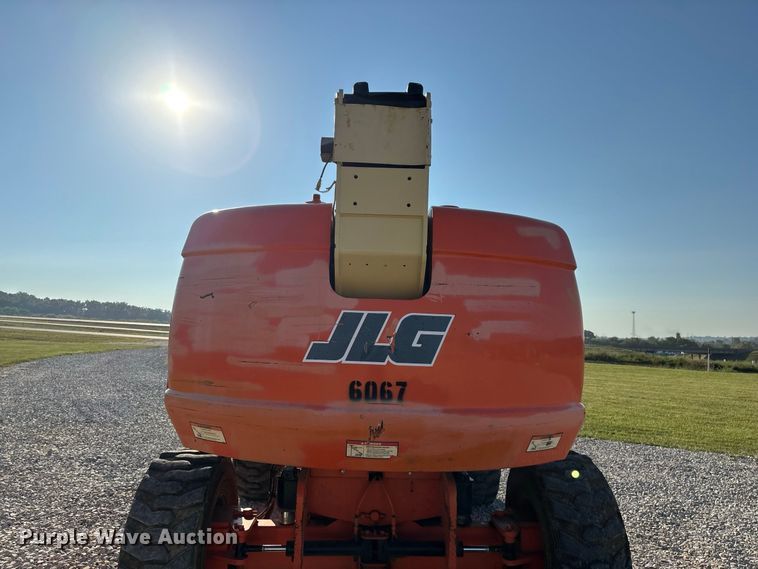 image for item FG0627 2006 JLG 660SJ boom lift