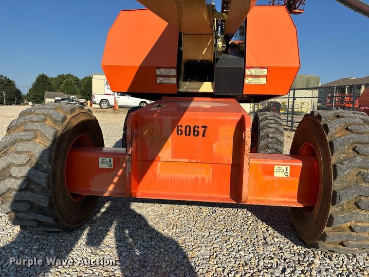 image for item FG0627 2006 JLG 660SJ boom lift