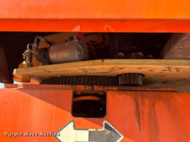 image for item FG0627 2006 JLG 660SJ boom lift
