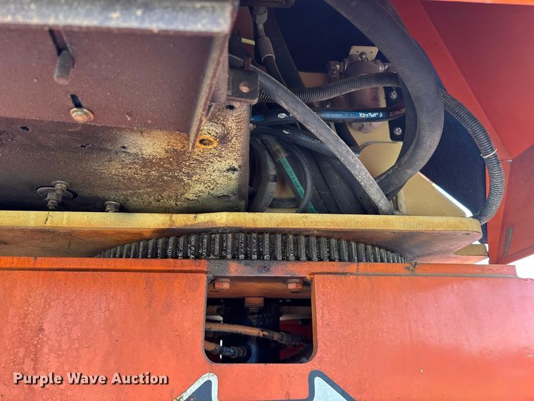 image for item FG0627 2006 JLG 660SJ boom lift