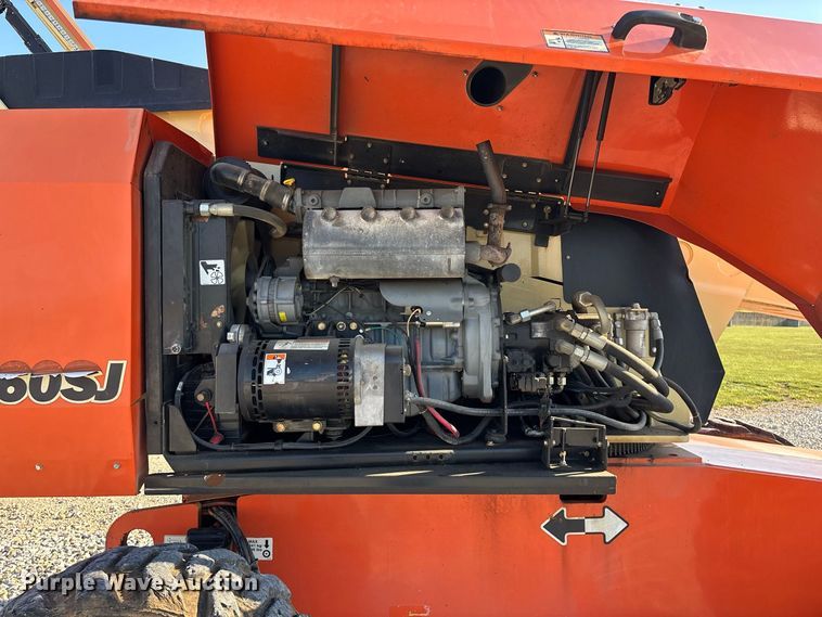 image for item FG0627 2006 JLG 660SJ boom lift