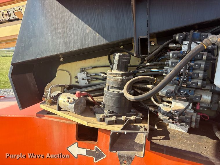image for item FG0627 2006 JLG 660SJ boom lift