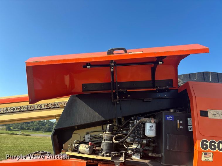 image for item FG0627 2006 JLG 660SJ boom lift