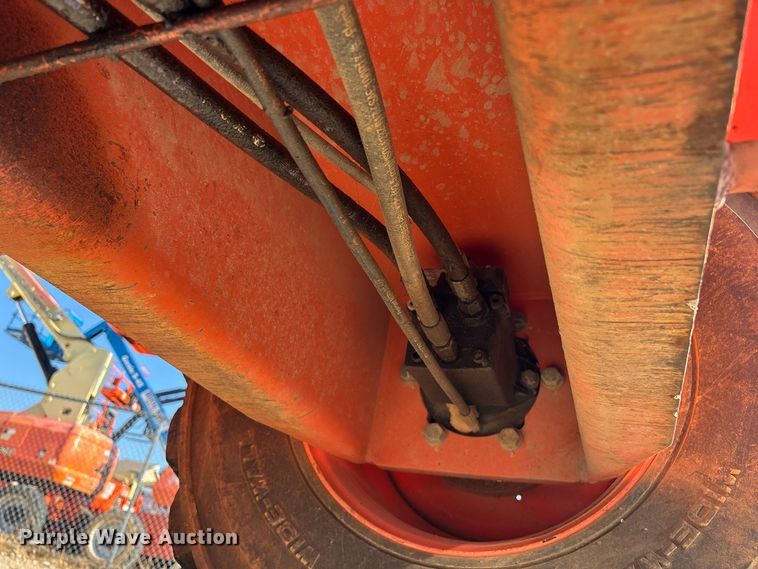 image for item FG0627 2006 JLG 660SJ boom lift