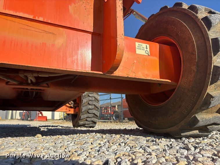 image for item FG0627 2006 JLG 660SJ boom lift