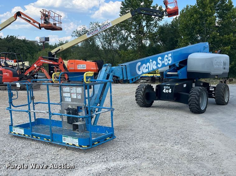image for item FG0630 2015 Genie S-65 boom lift