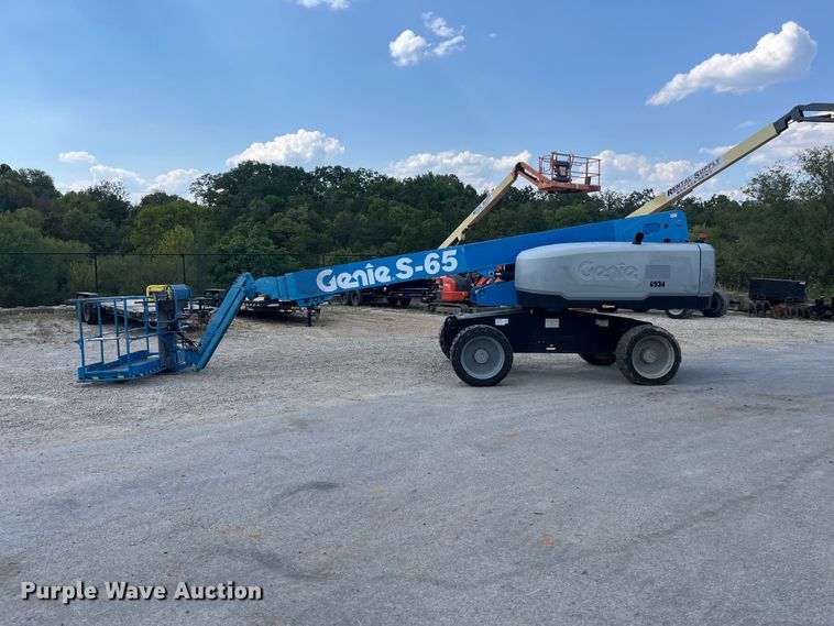image for item FG0630 2015 Genie S-65 boom lift