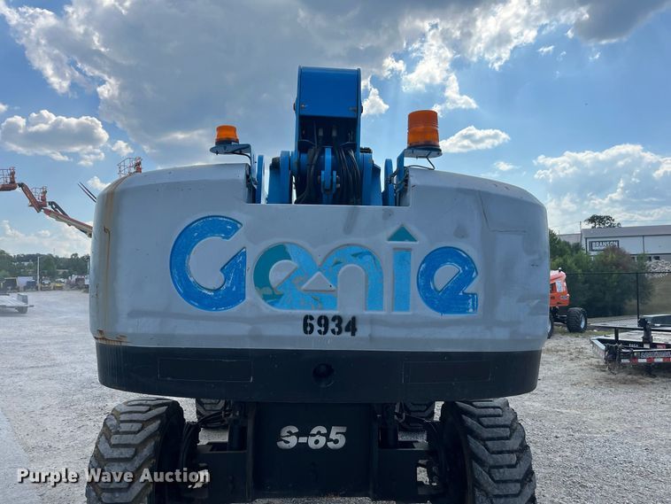 image for item FG0630 2015 Genie S-65 boom lift