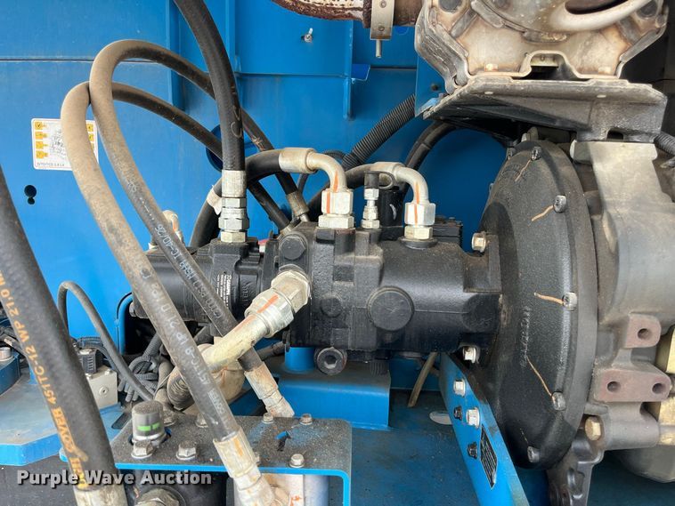 image for item FG0630 2015 Genie S-65 boom lift