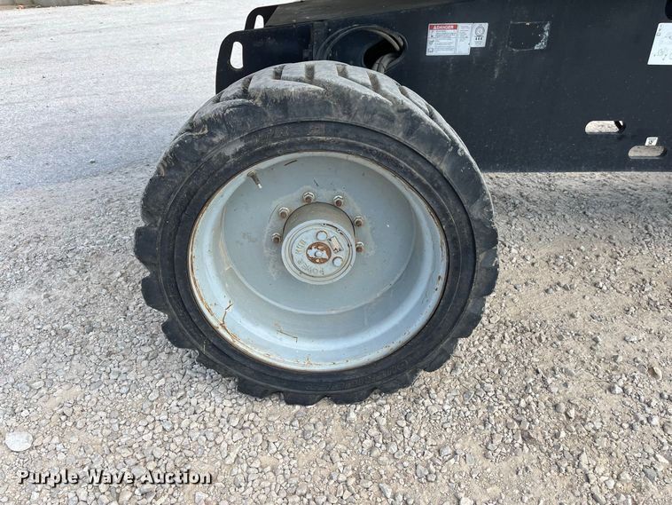 image for item FG0630 2015 Genie S-65 boom lift