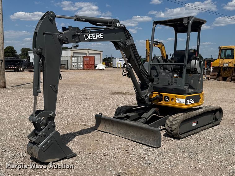image for item FH6631 John Deere 35G mini excavator