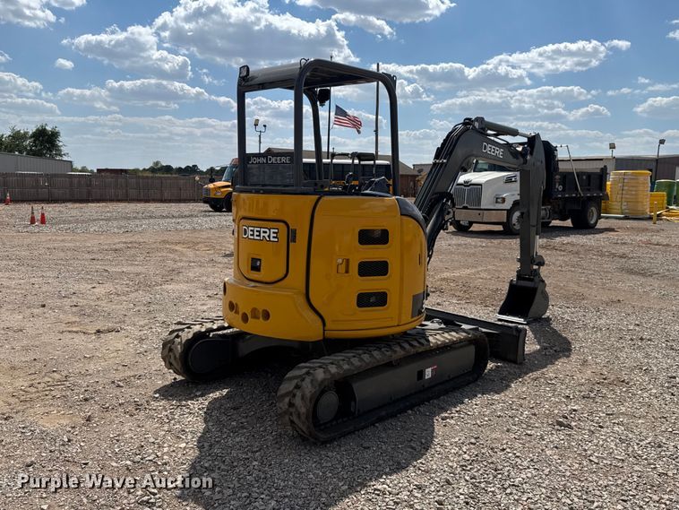 image for item FH6631 John Deere 35G mini excavator