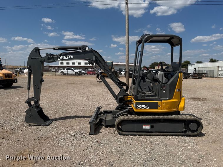 image for item FH6631 John Deere 35G mini excavator