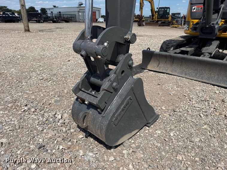image for item FH6631 John Deere 35G mini excavator