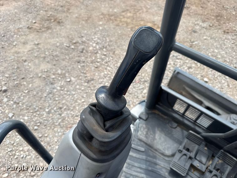 image for item FH6631 John Deere 35G mini excavator