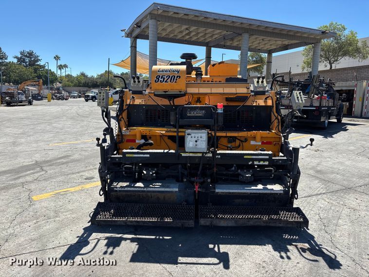 image for item FH7532 LeeBoy 8520 paver