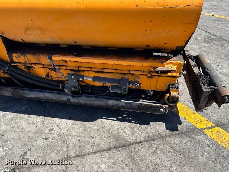 image for item FH7532 LeeBoy 8520 paver