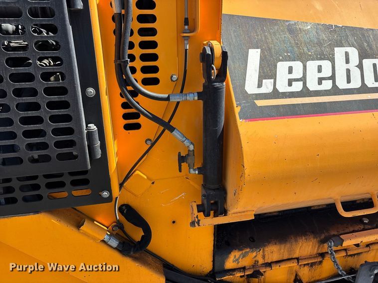 image for item FH7532 LeeBoy 8520 paver