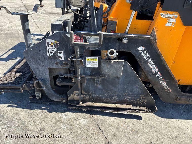 image for item FH7532 LeeBoy 8520 paver