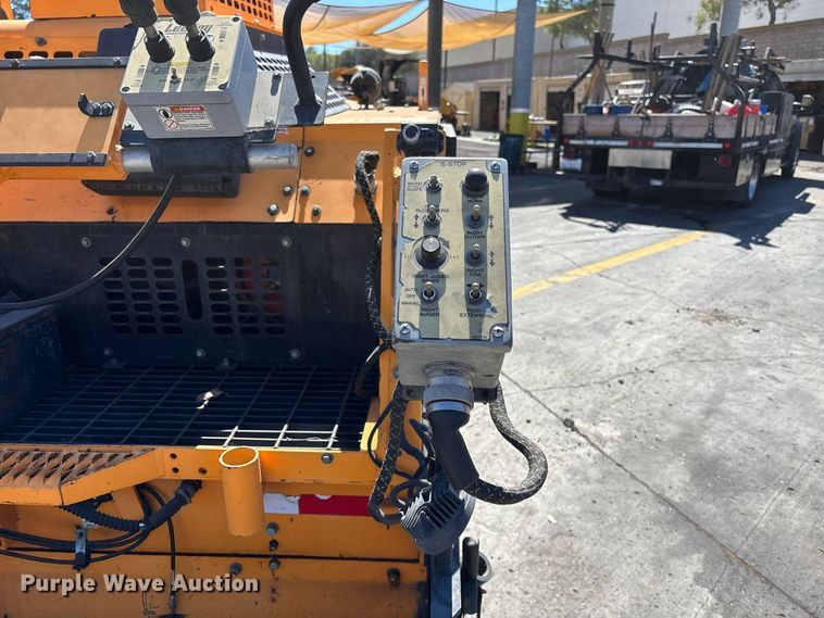 image for item FH7532 LeeBoy 8520 paver