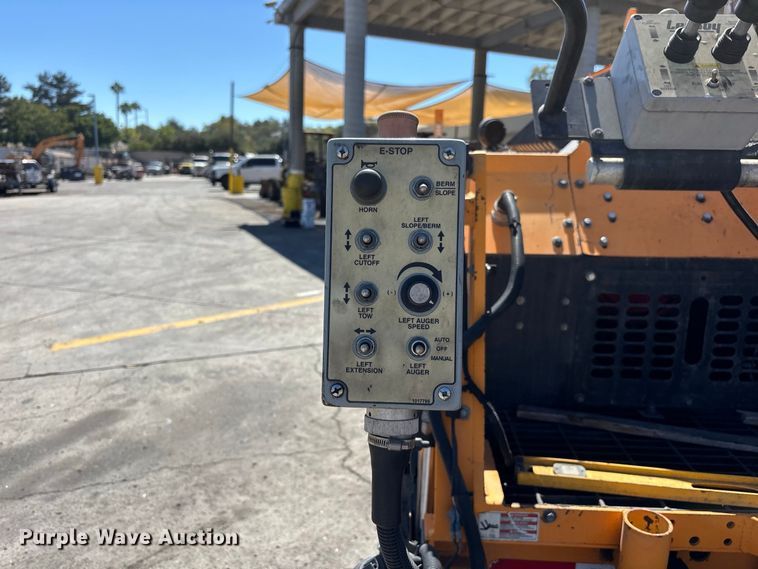 image for item FH7532 LeeBoy 8520 paver
