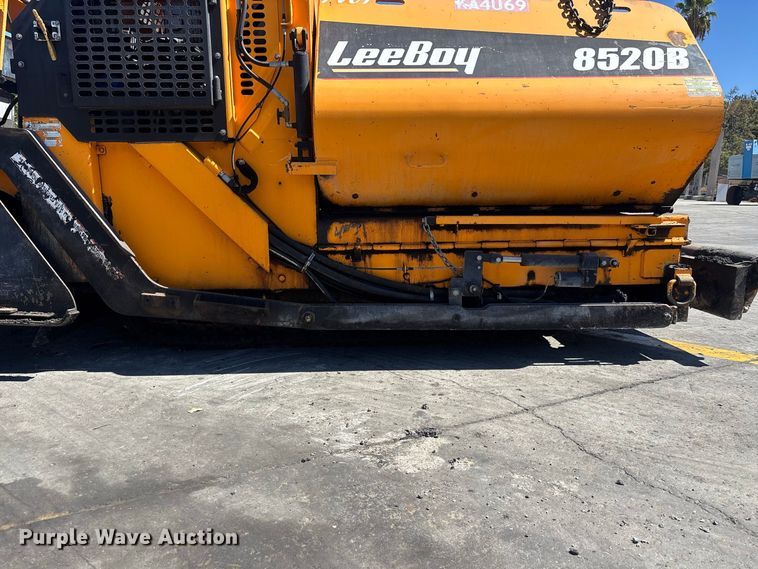image for item FH7532 LeeBoy 8520 paver