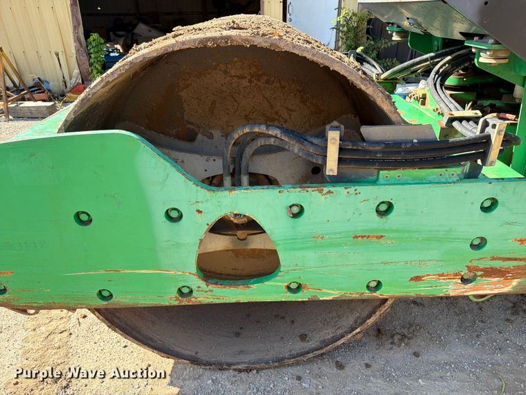 image for item FI0347 2013 Hamm 3307 single drum vibratory roller