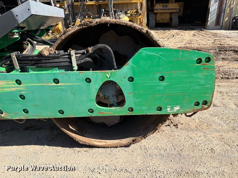 image for item FI0347 2013 Hamm 3307 single drum vibratory roller